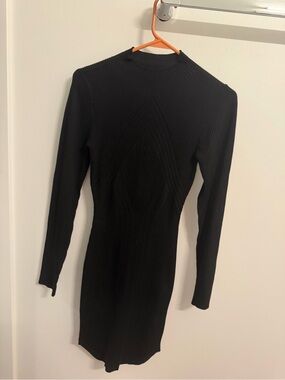 Black Ribbed Long-Sleeve Bodycon Dress